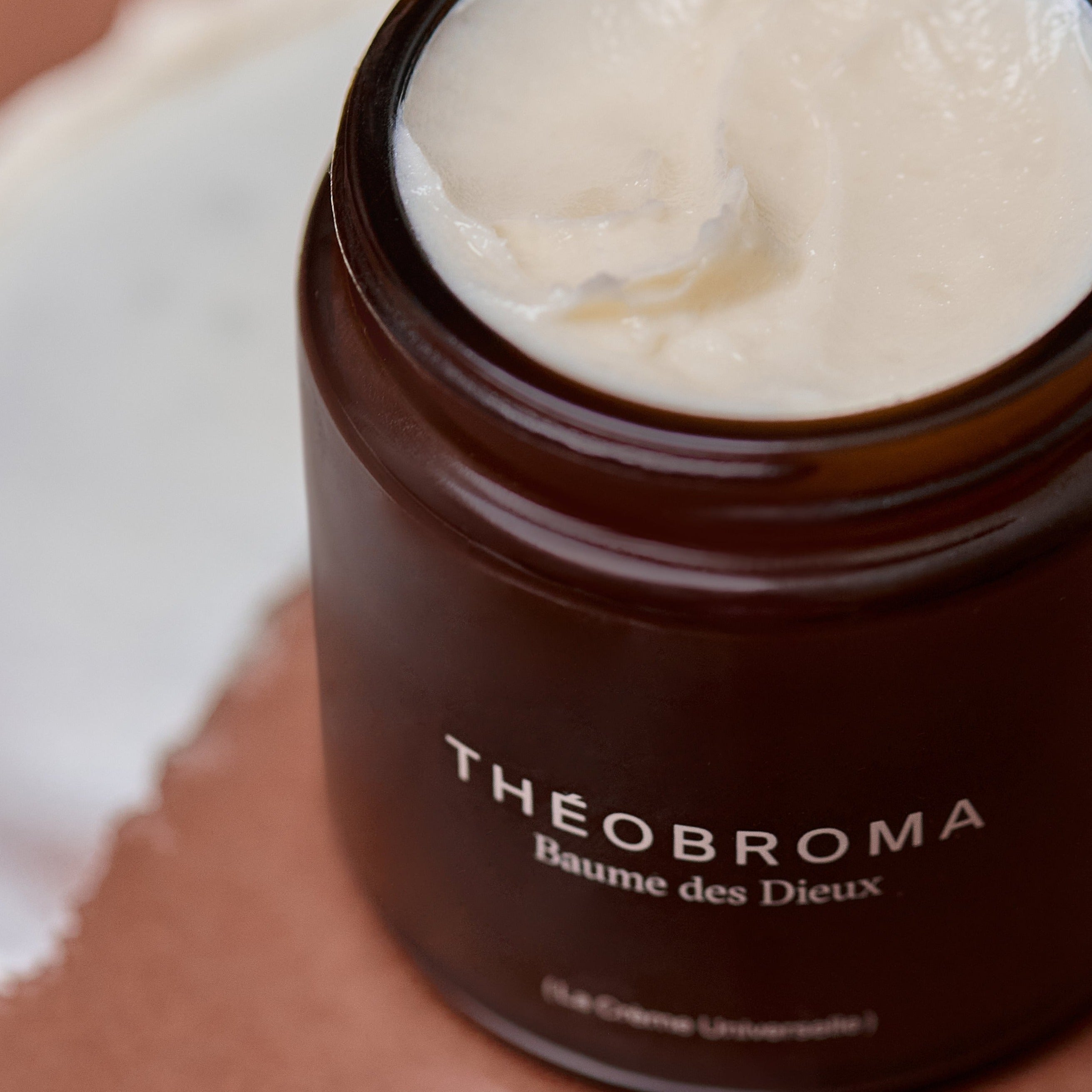 Body Pouch (Scrub + Universal Cream)